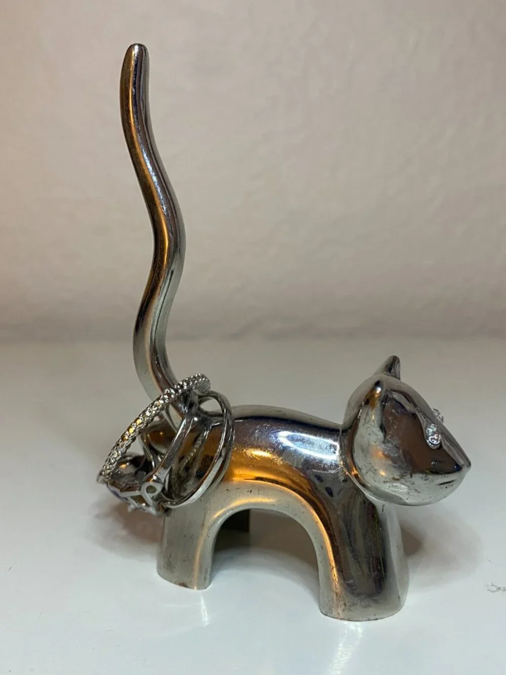 Vintage Silver Tone Cat Ring Holder Rhinestone Eyes Jewelry Display 4